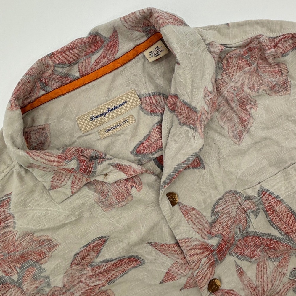 Tommy Bahama XL‎ Floral Print Button Down Shirt 100% Silk Short Sleeve